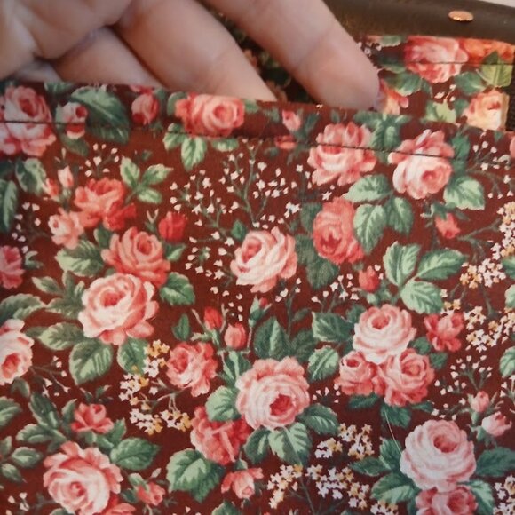 New Travel Sling Crossbody Brown Bronze Pebbled faux leather Pink Western Roses - Picture 11 of 12